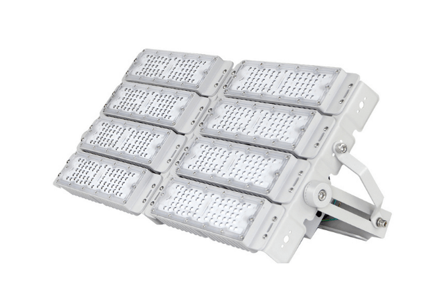 Reflectores LED para canchas de fútbol