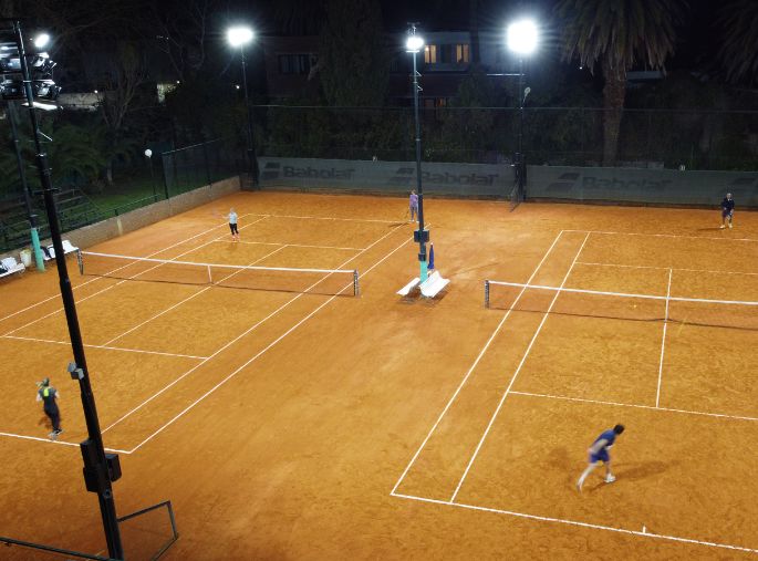 Iluminación Deportiva, canchas de Tenis